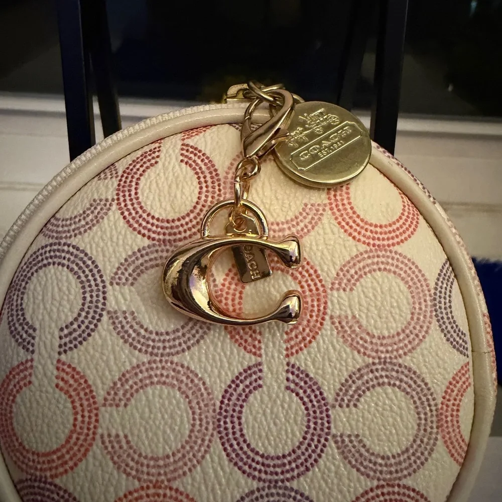 AUTHENTIC Coach Circular Coin Pouch. A mini charm added. - Picture 7 of 13